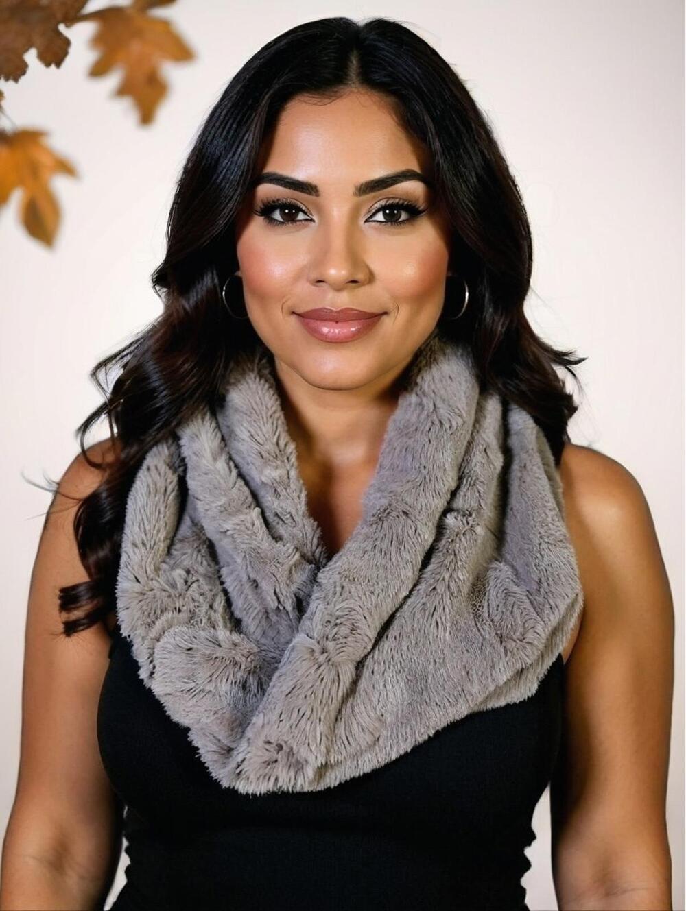 Johnston & Murphy Infinity Scarf Polyester Faux Fur Gray Warm